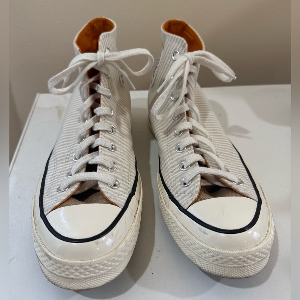BARELY WORN LIMITED EDITION CONVERSE HICKORY STRIPE DESERT WOMENS SIZE 11